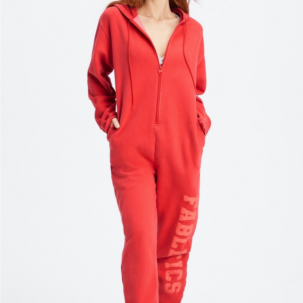 Fabletics Forever Fleece hooded Onesie - red Medium